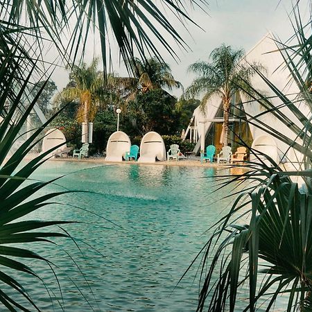 Pyramids In Florida Hotel Estero Bagian luar foto